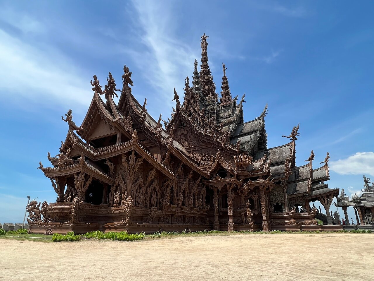 Famous Landmarks of Pattaya City in One Day